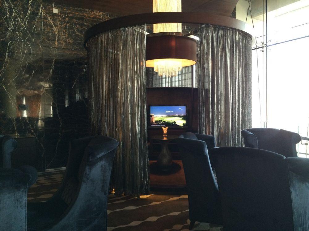 فندق لو ميريديان سيتي سنتر البحرين المنامة المظهر الخارجي الصورة The lounge at the airport