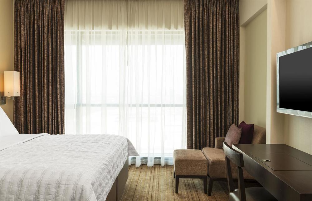 فندق لو ميريديان سيتي سنتر البحرين المنامة المظهر الخارجي الصورة A bedroom at the Residence Inn