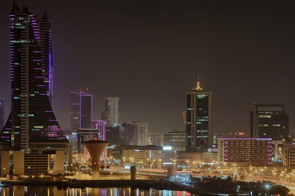 فندق لو ميريديان سيتي سنتر البحرين المنامة المظهر الخارجي الصورة Manama skyline