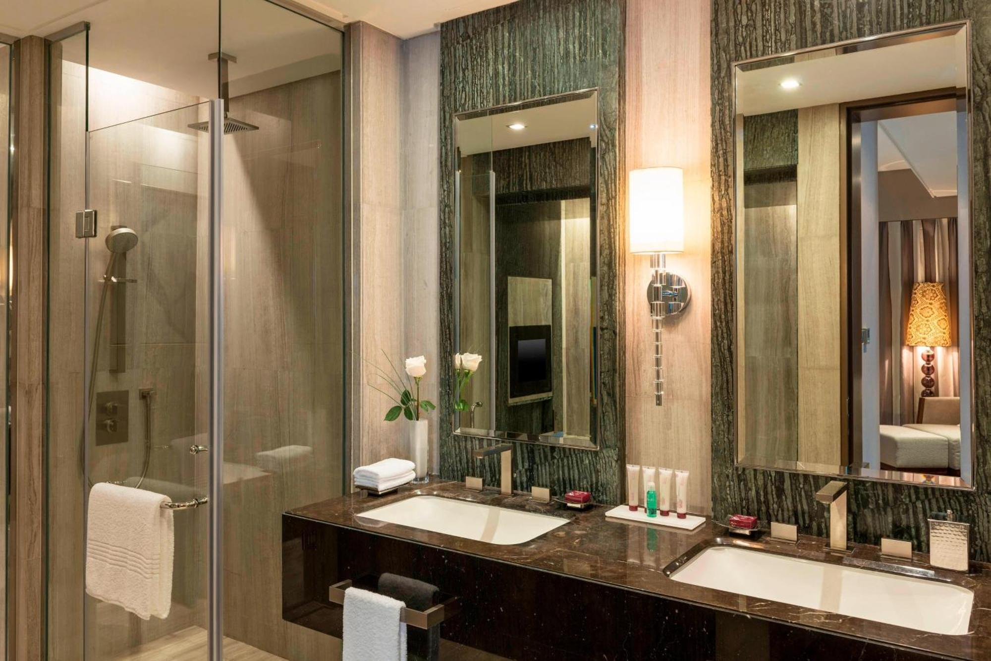 فندق لو ميريديان سيتي سنتر البحرين المنامة المظهر الخارجي الصورة Bathroom