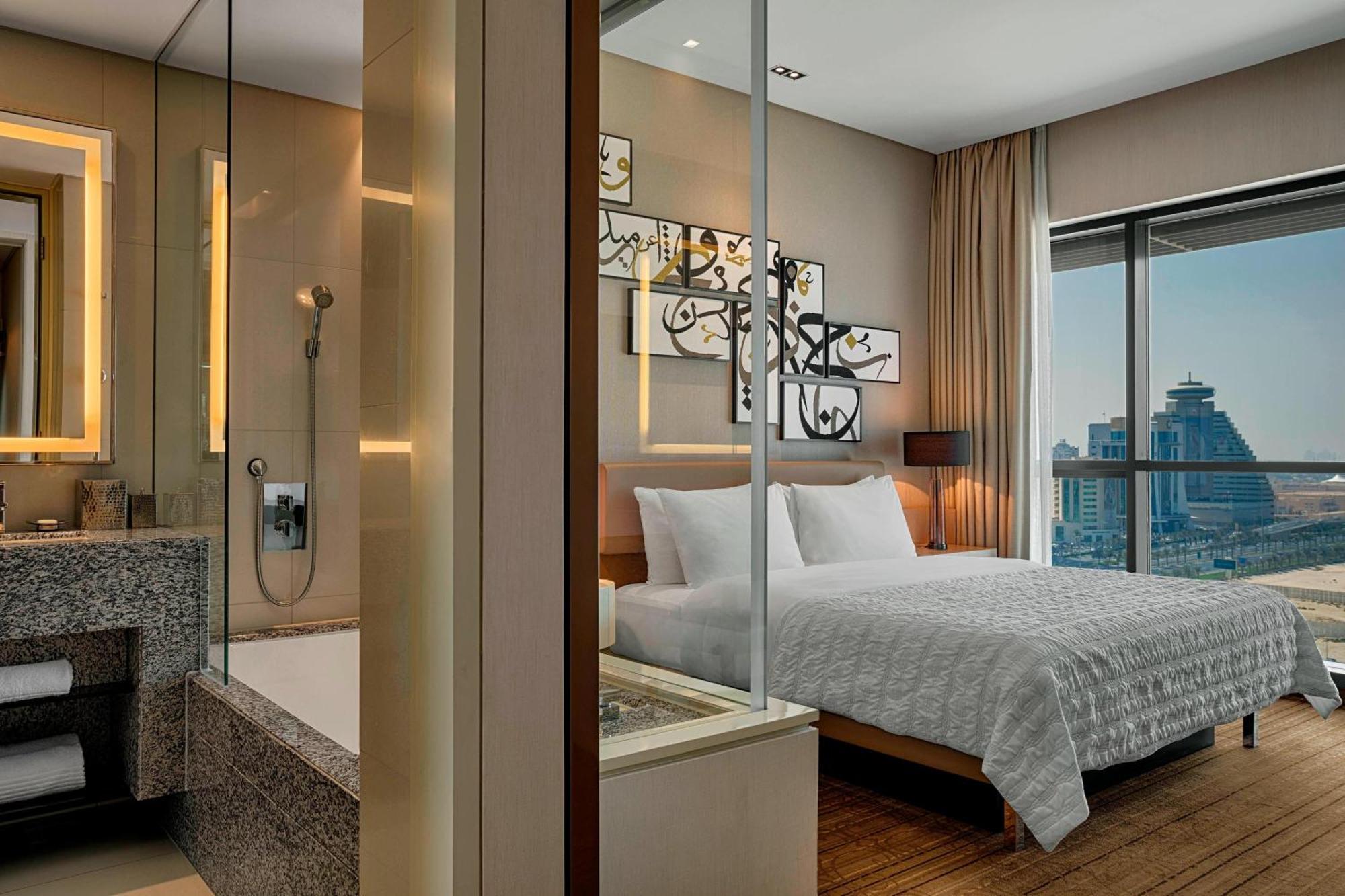 فندق لو ميريديان سيتي سنتر البحرين المنامة المظهر الخارجي الصورة A bedroom at the hotel