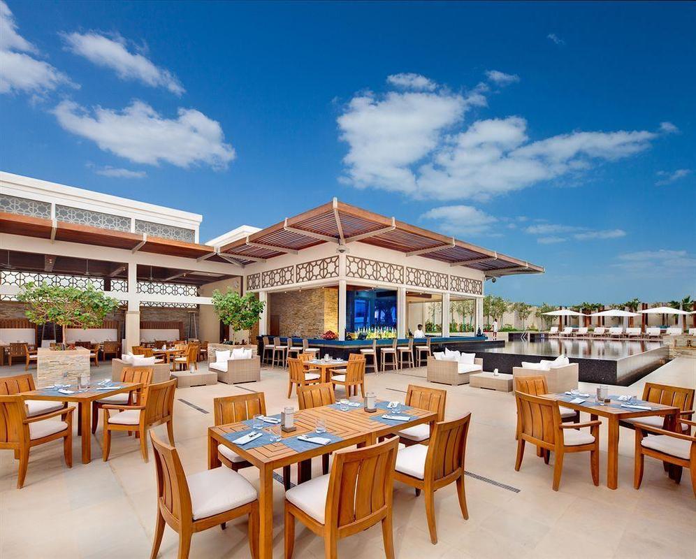 فندق لو ميريديان سيتي سنتر البحرين المنامة المظهر الخارجي الصورة The rooftop bar at the W Bali