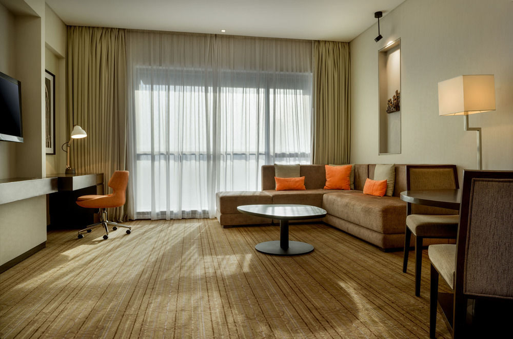 فندق لو ميريديان سيتي سنتر البحرين المنامة المظهر الخارجي الصورة Living room