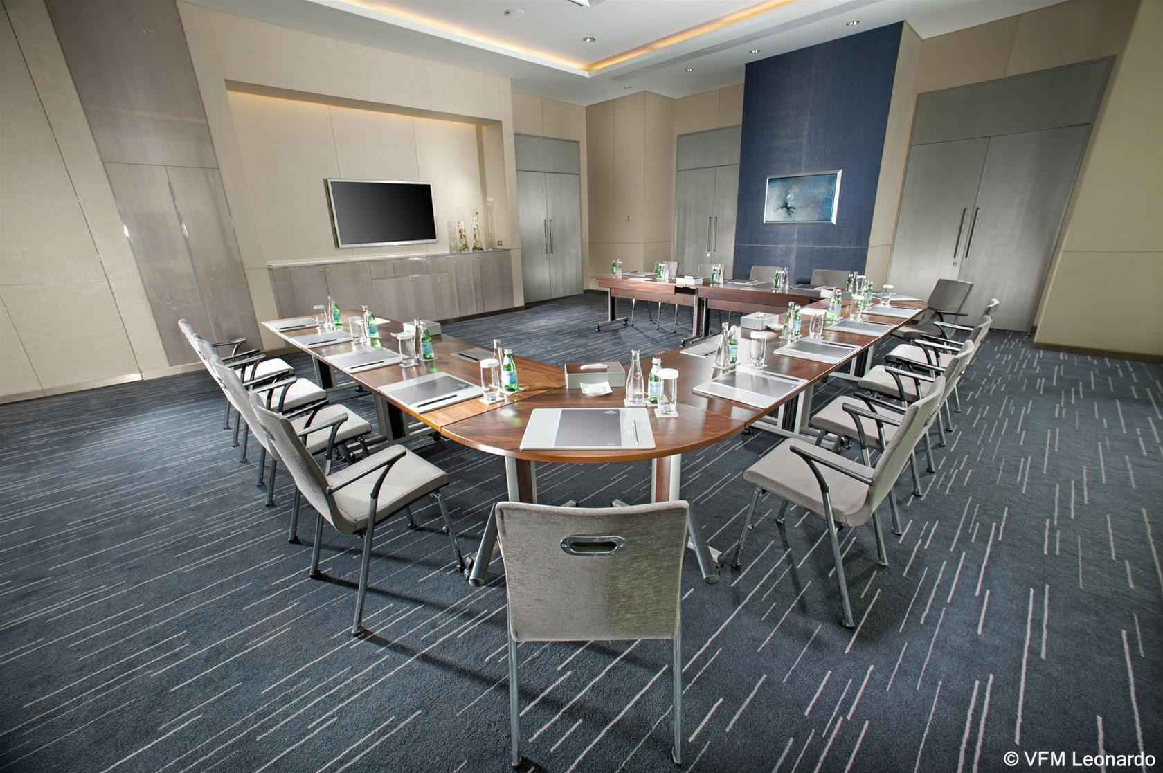 فندق لو ميريديان سيتي سنتر البحرين المنامة المظهر الخارجي الصورة Meeting room